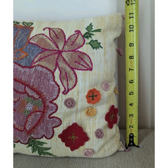 Pier 1 Decorative Pillow Embroidered Red Floral Flowers Gold Glitter Crochet - Picture 6 of 6